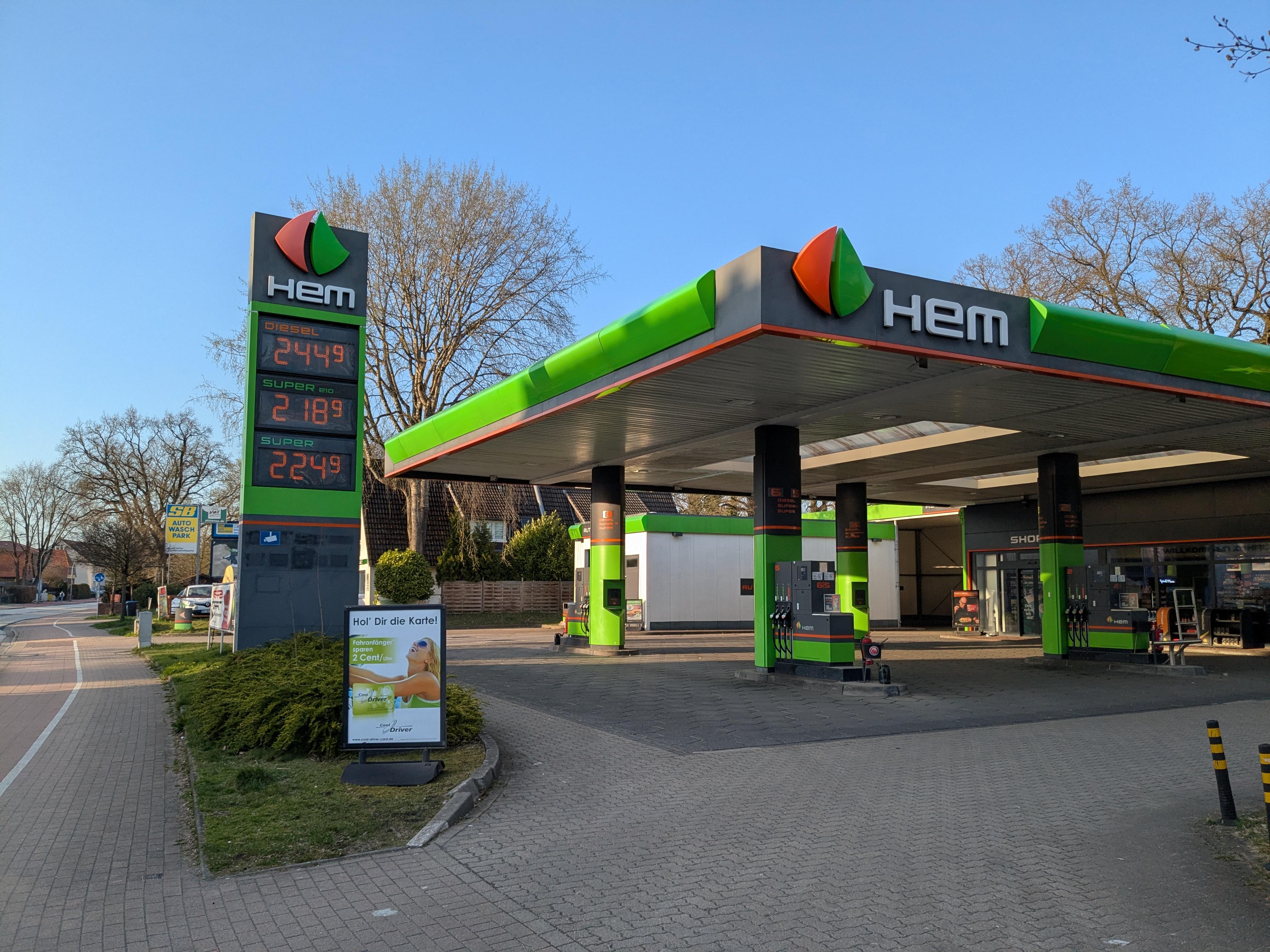 Photo shows petrol station in Norderstedt, Germany. Photo: CLEW/Wettengel.