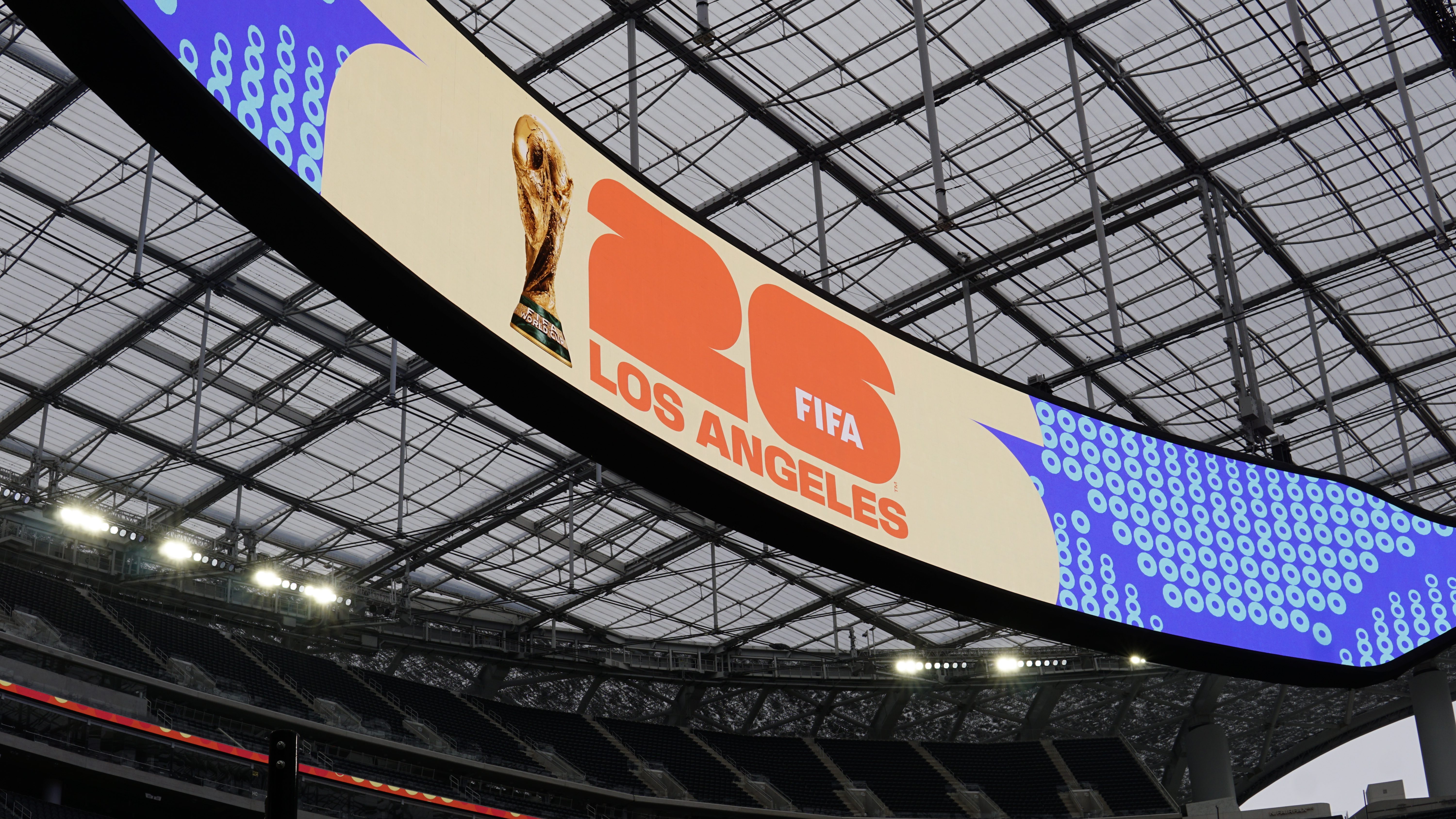 World Cup banner on the SoFi Stadium's large screen in Los Angeles. Photo: Kyllmann/CLEW.