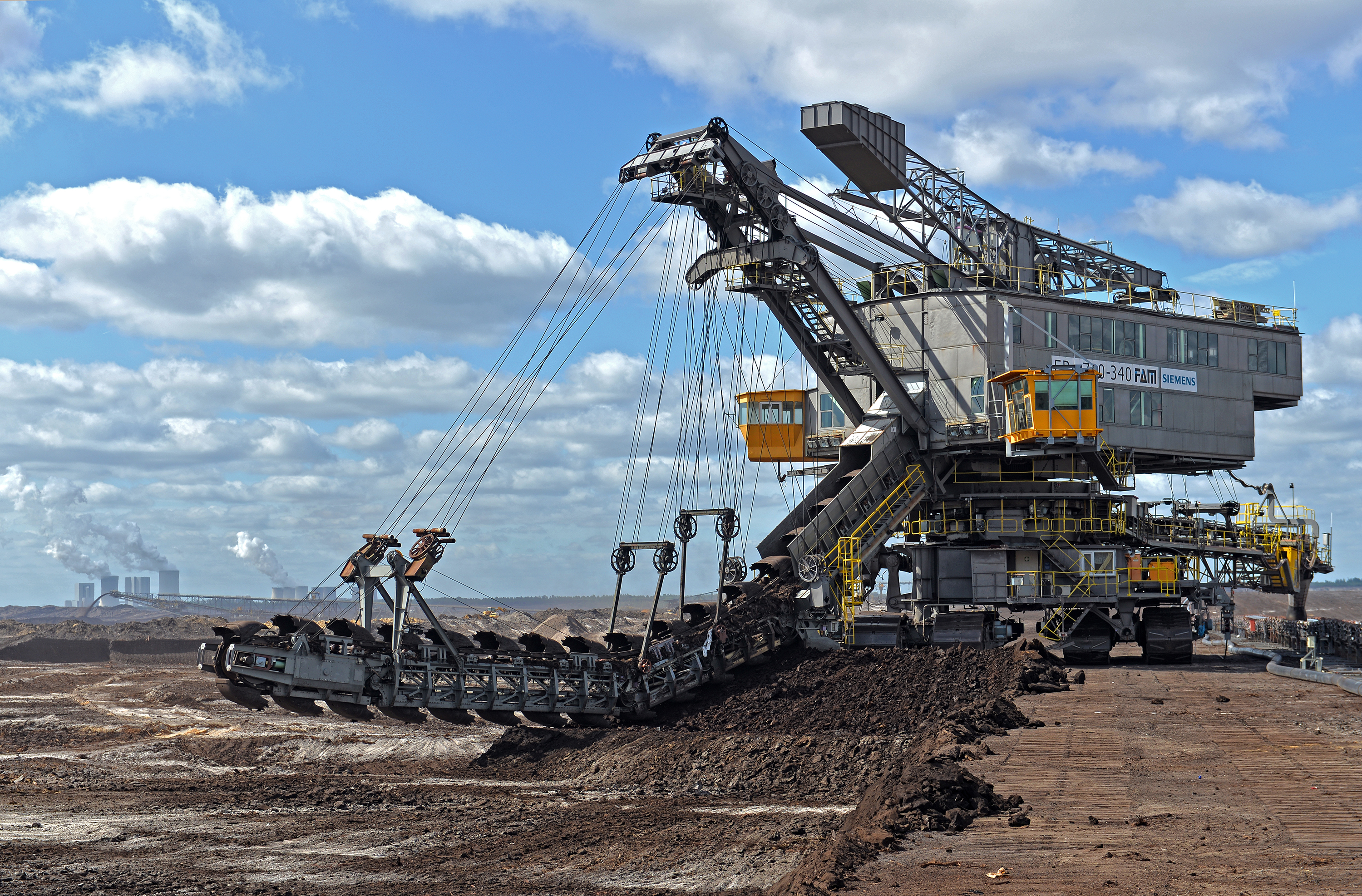 бодайбо месторождение золота. золотая лихорадка в сибири в 19 веке. добычей окончание. разработка месторождений. золотой прииск xix век сибирь.