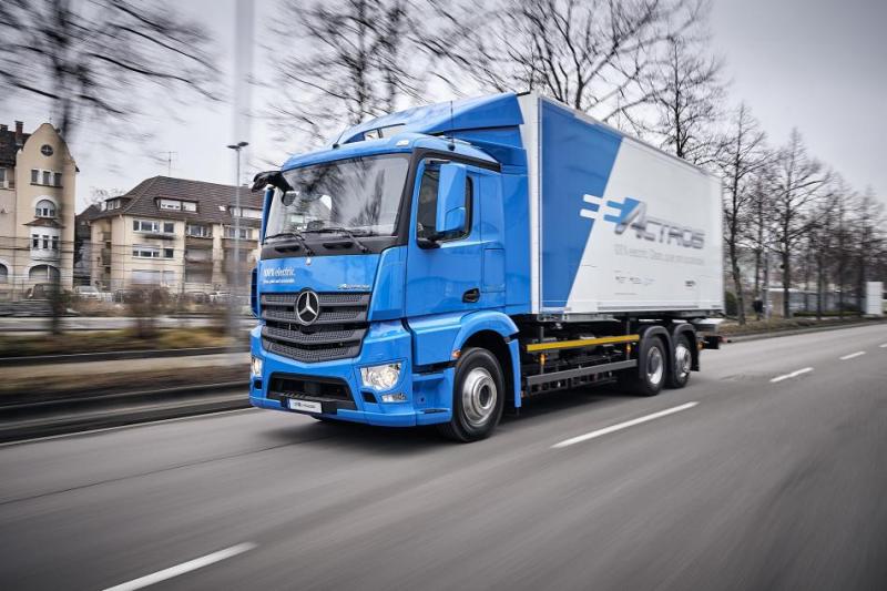 The all-electric Mercedes-Benz truck eActros. Source - Daimler.