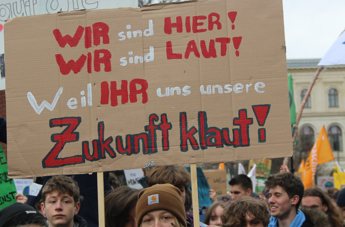 Protesters shouted "We're here, we're loud, because you are stealing our future!" at the 15 March 2019 protests in Berlin. Photo: Phil Bednarczyk