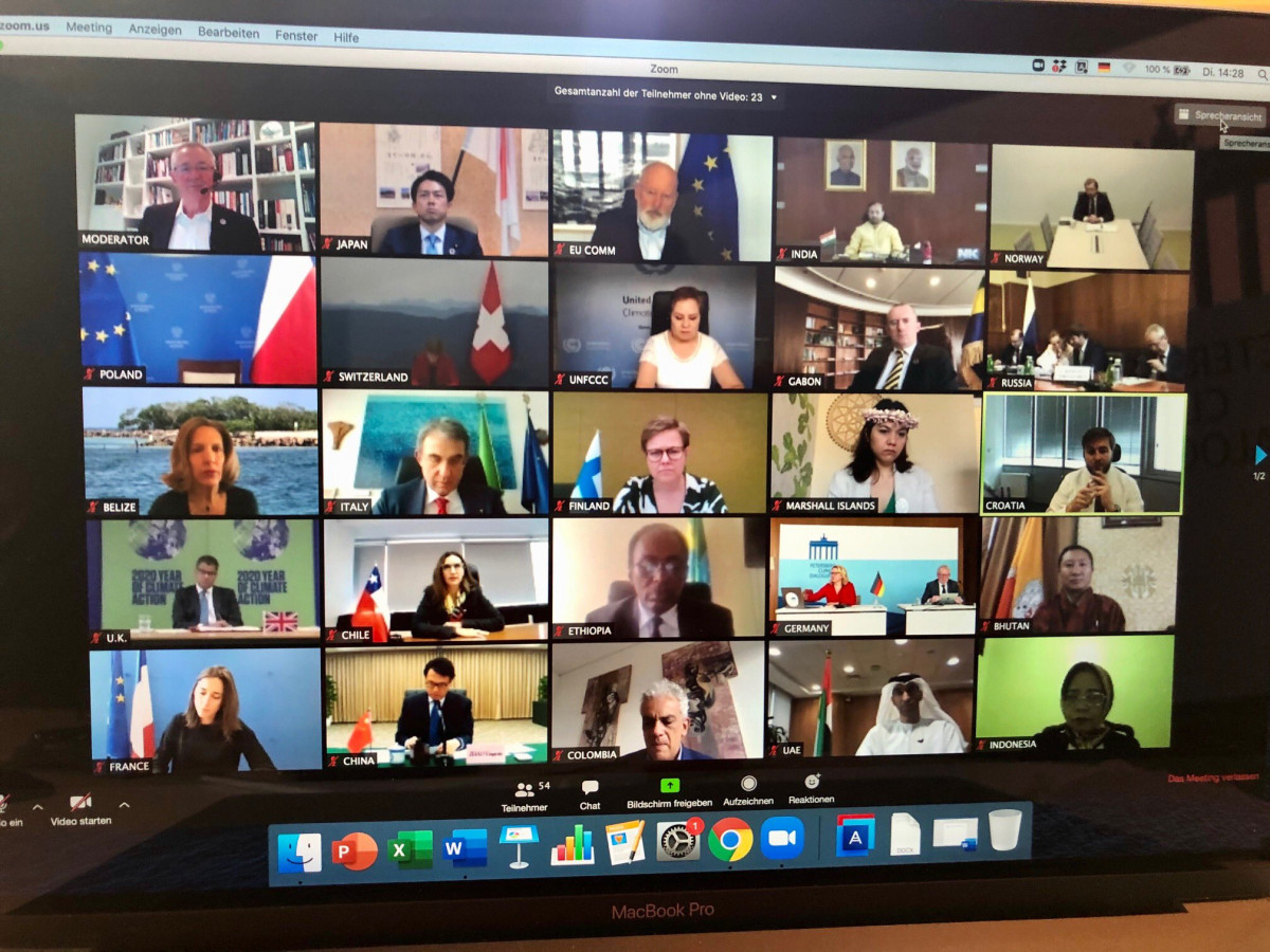 Photo shows video conference of Petersberg Climate Dialogue 2020. Photo: BMU 2020. 