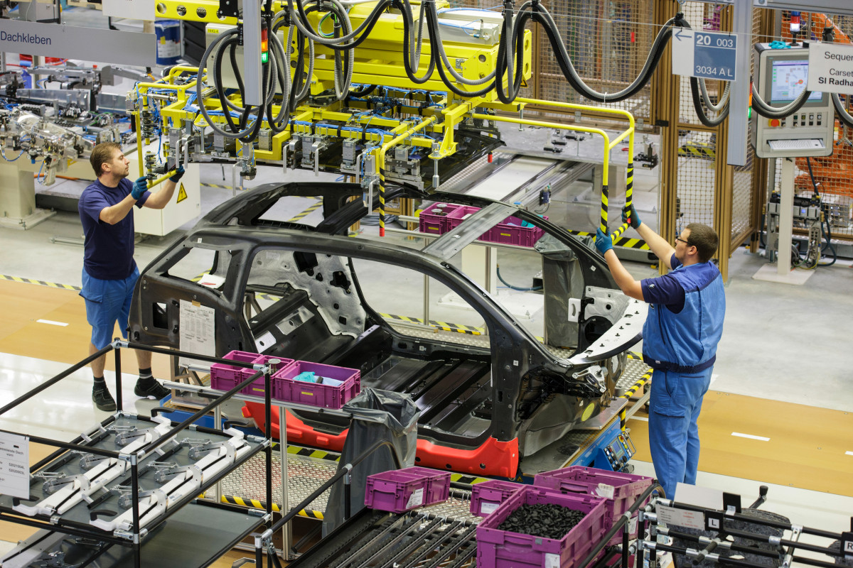 Photo shows production of BMW i3 in Leipzig. Photo: BMW. 