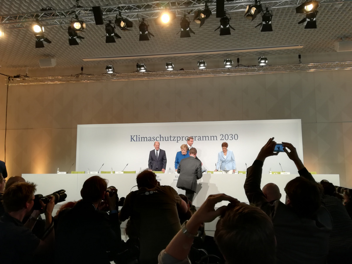 Photo of Merkel, Scholz at the press conference following the climate cabinet meeting on 20 September 2019. Photo: CLEW/Wettengel.