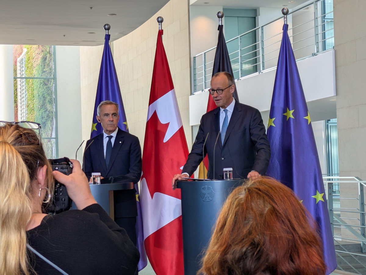 Photo shows Mark Carney and Friedrich Merz in Berlin. Photo: CLEW/Wettengel. 