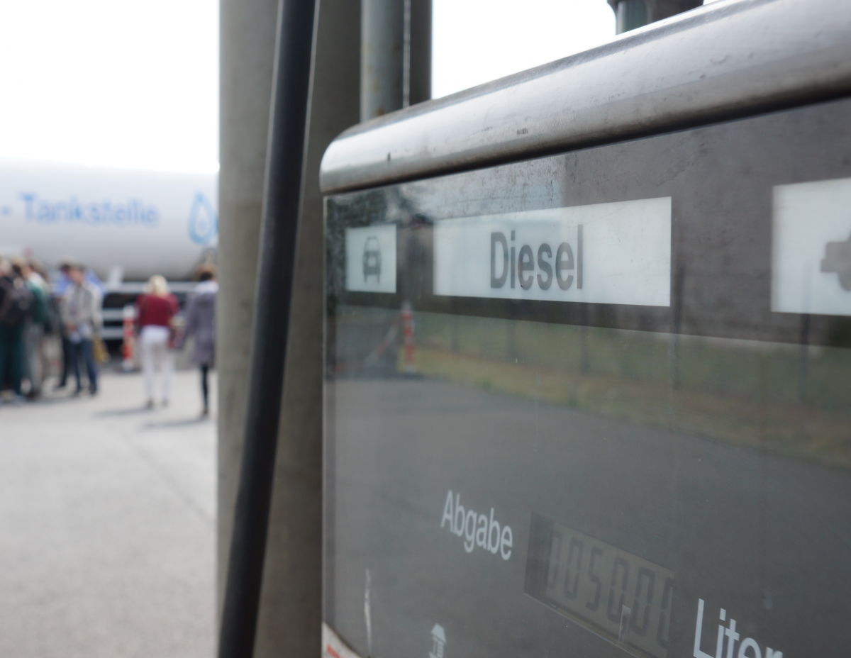 Photo shows gas station pump with diesel written on it. Photo: CLEW/Wettengel. 