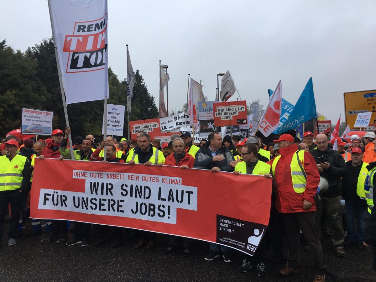 About 20,000 workers from coal and energy-intensive industries protested against an overly hasty coal exit. Photo - IG BCE.
