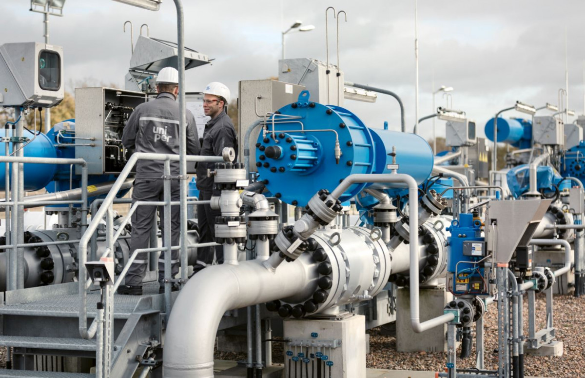 Employees of energy company Uniper at a gas storag facility. Photo: Uniper