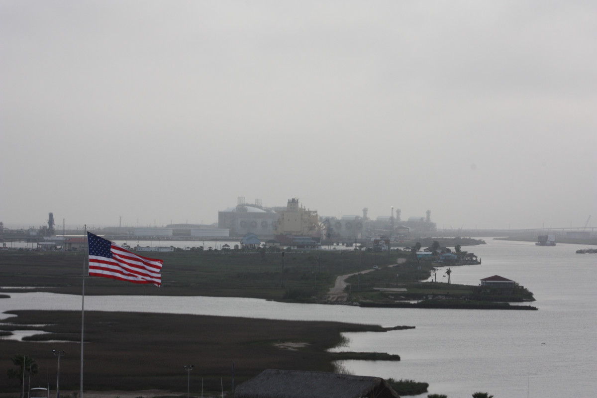 Photo of the Freeport LNG export terminal on Quintana Island, near Freeport, Texas. Photo: CLEW/Wettengel 2020.