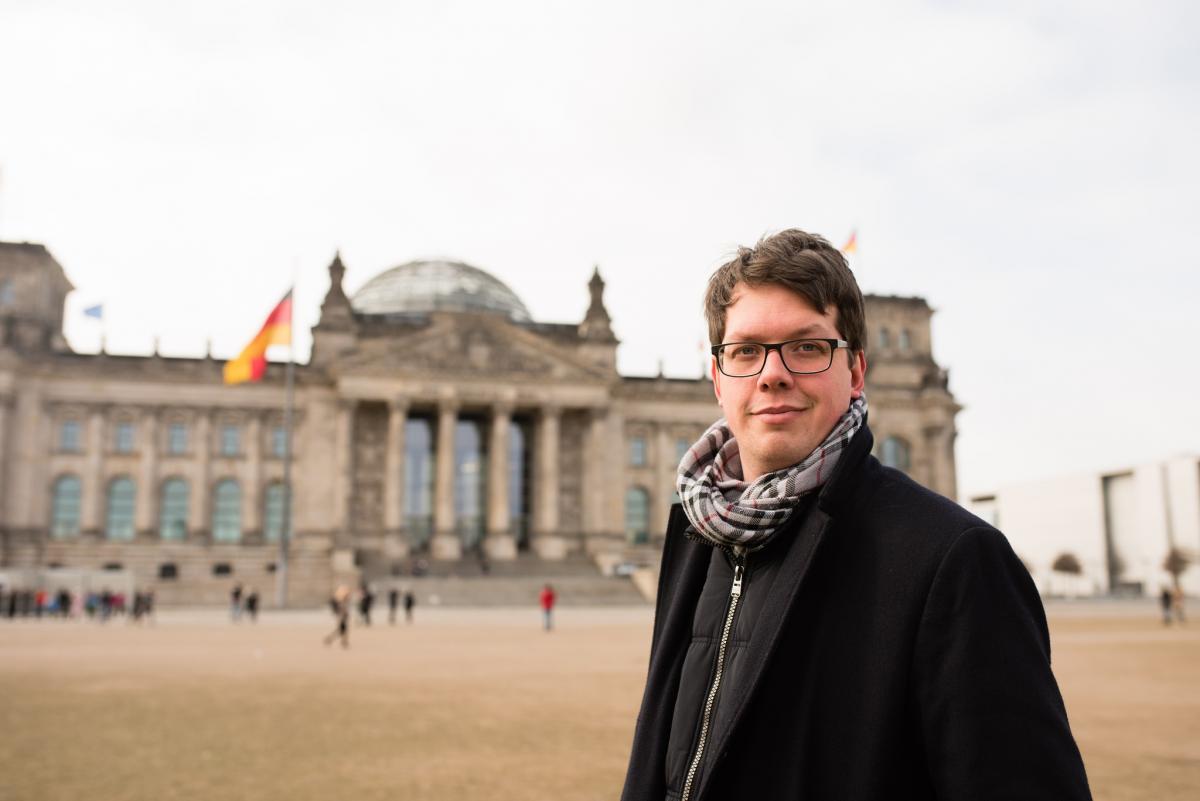 MP Lukas Köhler from the liberal, business-friendly FDP says that a CO2 price on all fossil fuels price will remain a crucial topic in Germany in the next years. Photo: Köhler.