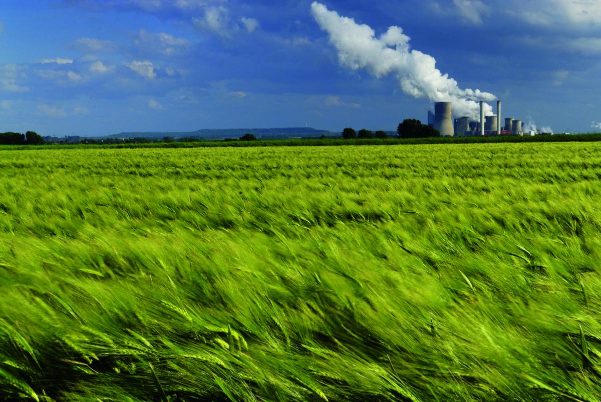 Lignite-fired power station at Neurath in Grevenbroich, Northrhine-Westphalia, Germany. Source - RWE AG 2017.