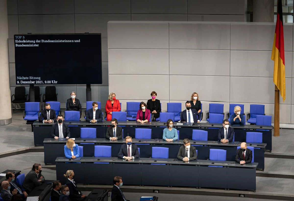 The new cabinet at its inauguration: no time to lose in climate even if the pandemic flares up again. Photo: Federal Govt/Bergmann