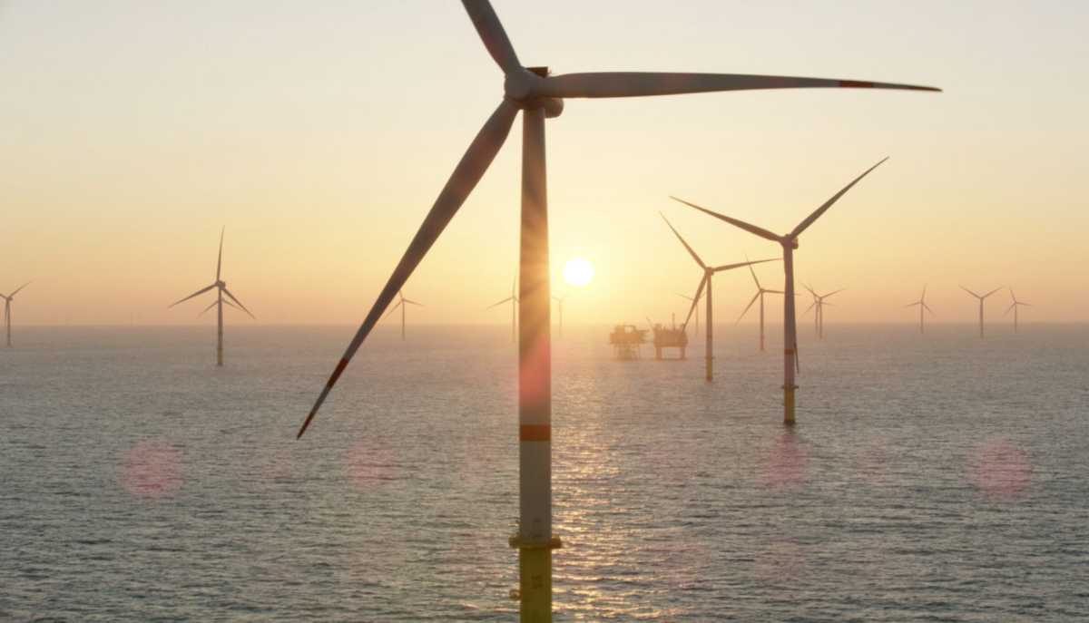 Photo shows offshore wind turbines. Source: EnBW / Weltenangler