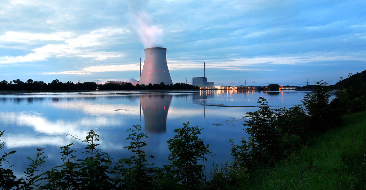Nuclear power plant Isar in southern Germany. Photo: Preussen Elektra.