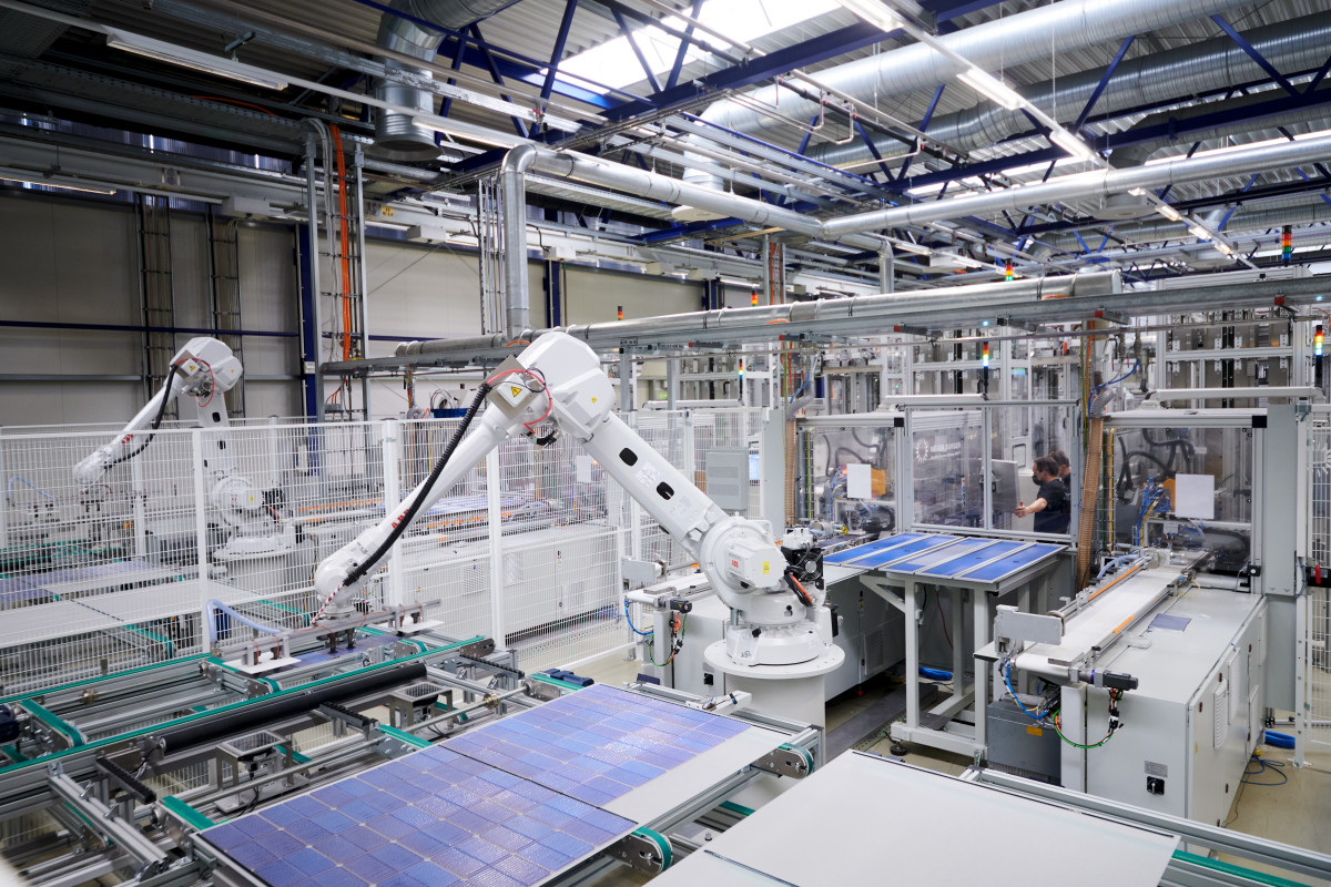 Solar PV panel production line 