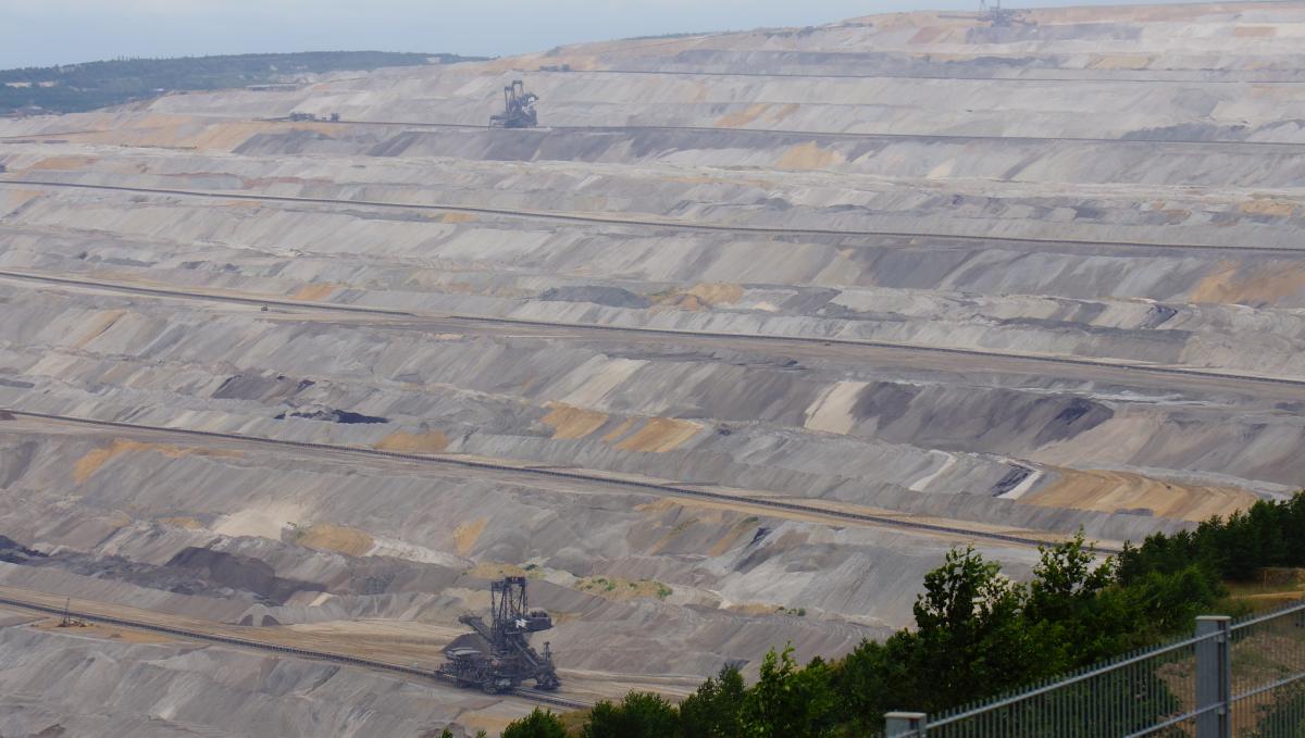 Open pit lignite mine in Hambach, North Rhine-Westphalia. Photo: CLEW 