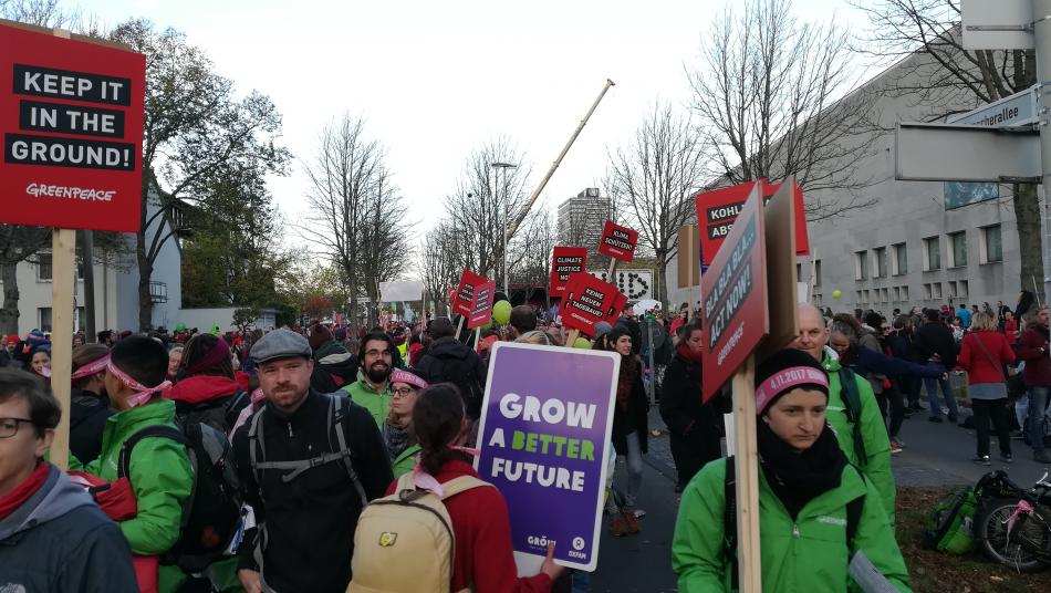 Anti-coal protests welcomed the German delegation at the COP23 venue in Bonn. Source - CLEW 2017. 