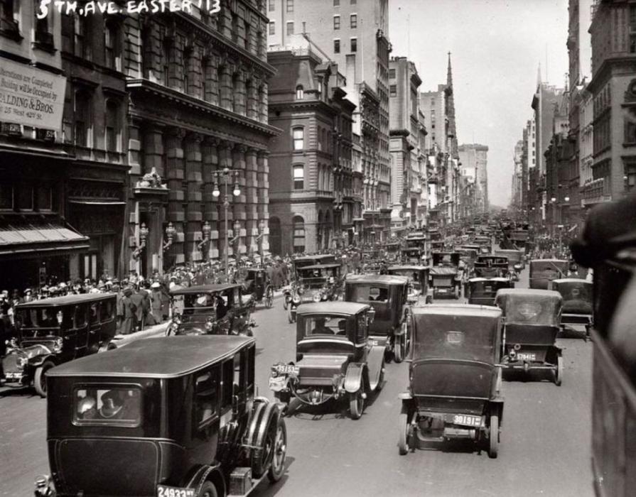 Fifth Avenue, Easter Sunday 1913