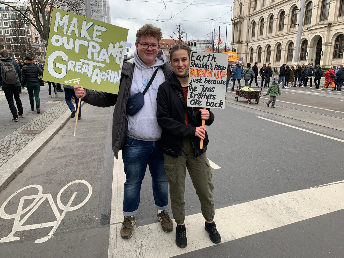 Protesters Helene Hager and Nick Bley near the German energy ministry during the 15 March 2019 protest in Berlin. Photo: Rachel Waldholz