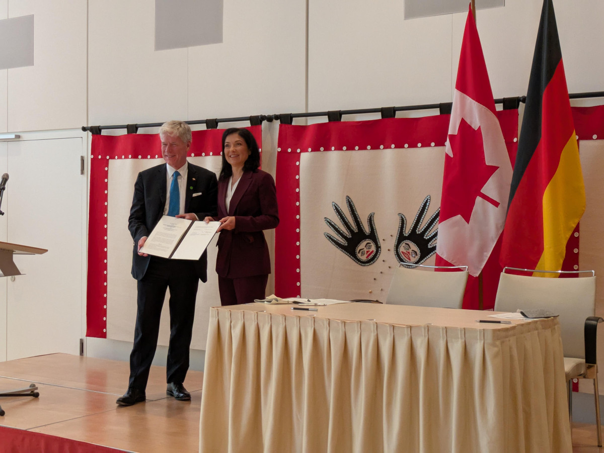 Canada and Germany signed a joint declaration on critical minerals. Photo: CLEW/Wettengel. Photo shows Canadian energy minister Hodgson and German economy minister Reiche in Berlin. Photo: CLEW/Wettengel.