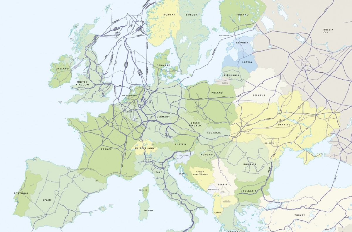 Map shows major gas piplines in Europe. Source: ENTSOG TP. 