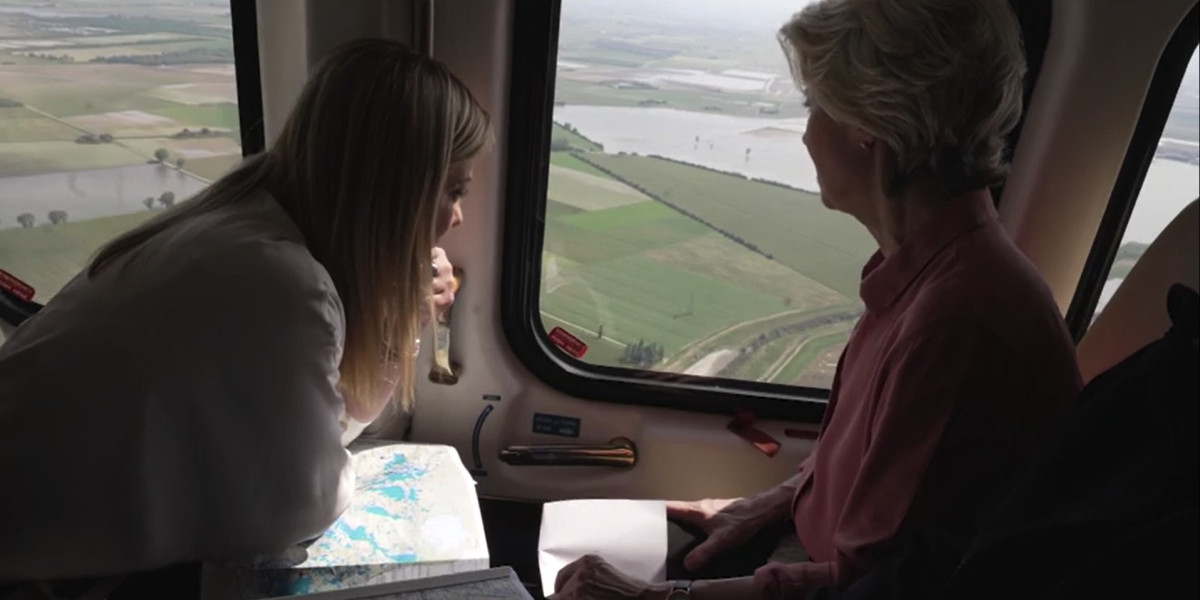 Italian prime minister Giorgia Meloni and European Commission president Ursula von der Leyen in helicopter over areas affected by flooding and landslides in Emilia-Romagna in May 2023. Image: European Union.