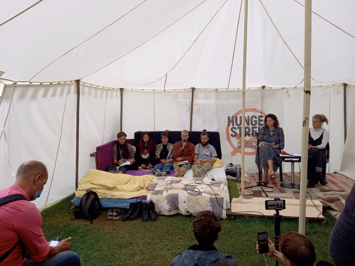 Climate activists enter third week of a hunger strike in Berlin. Photo: CLEW/Nijhuis