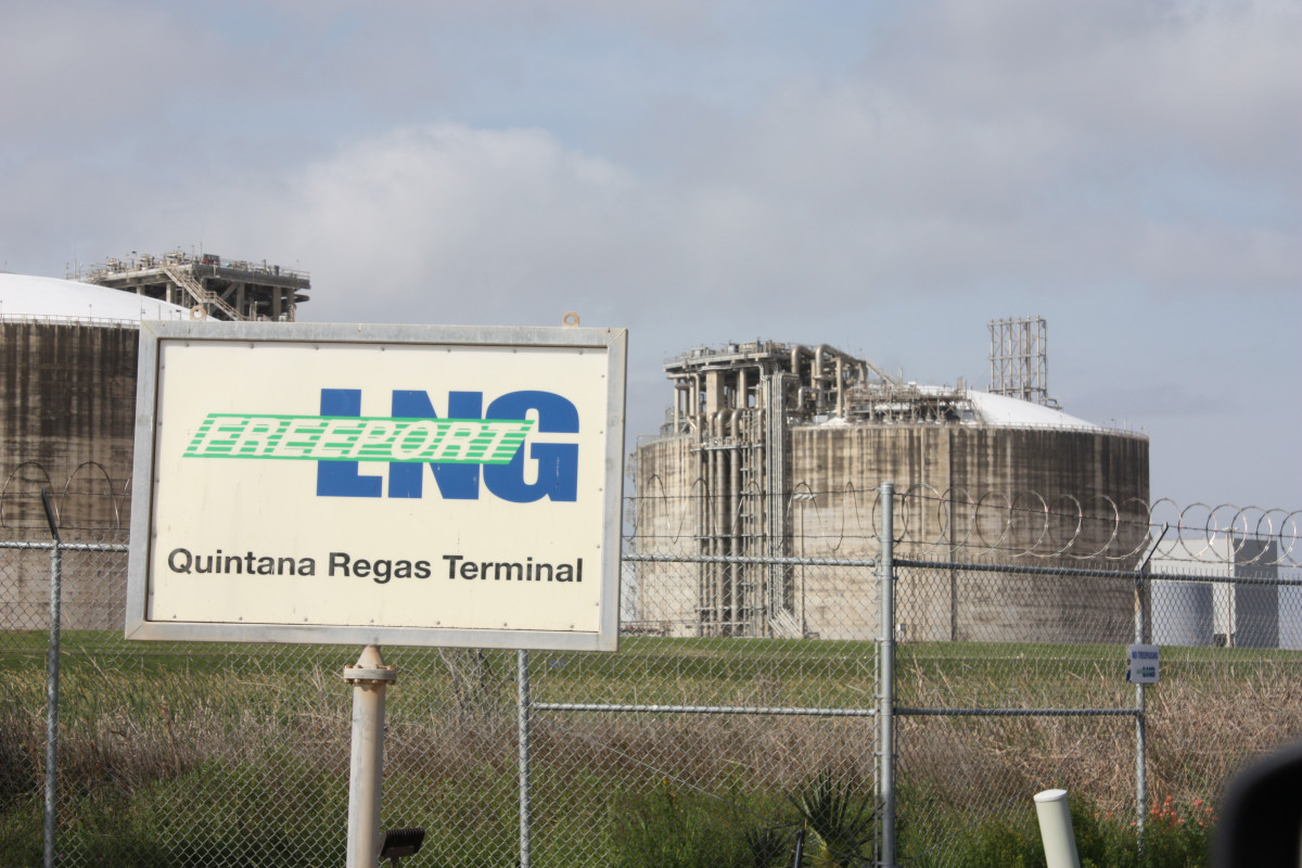 Photo shows Texas Freeport LNG facility. Photo: CLEW/Wettengel.