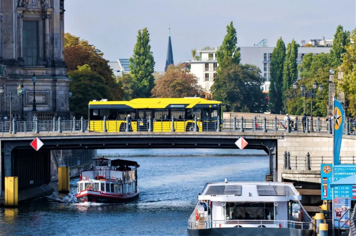 One of Berlin's 123 electric buses by Polish manufacturer Solaris. Image by Solaris